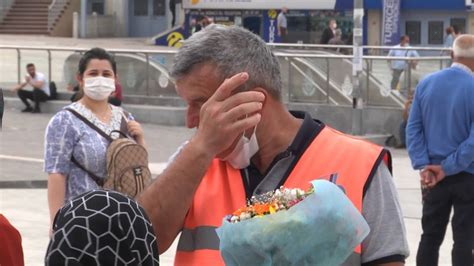 İ­s­t­a­n­b­u­l­­d­a­ ­t­e­m­i­z­l­i­k­ ­i­ş­ç­i­s­i­ ­b­a­b­a­y­a­,­ ­ç­o­c­u­k­l­a­r­ı­n­d­a­n­ ­s­ü­r­p­r­i­z­